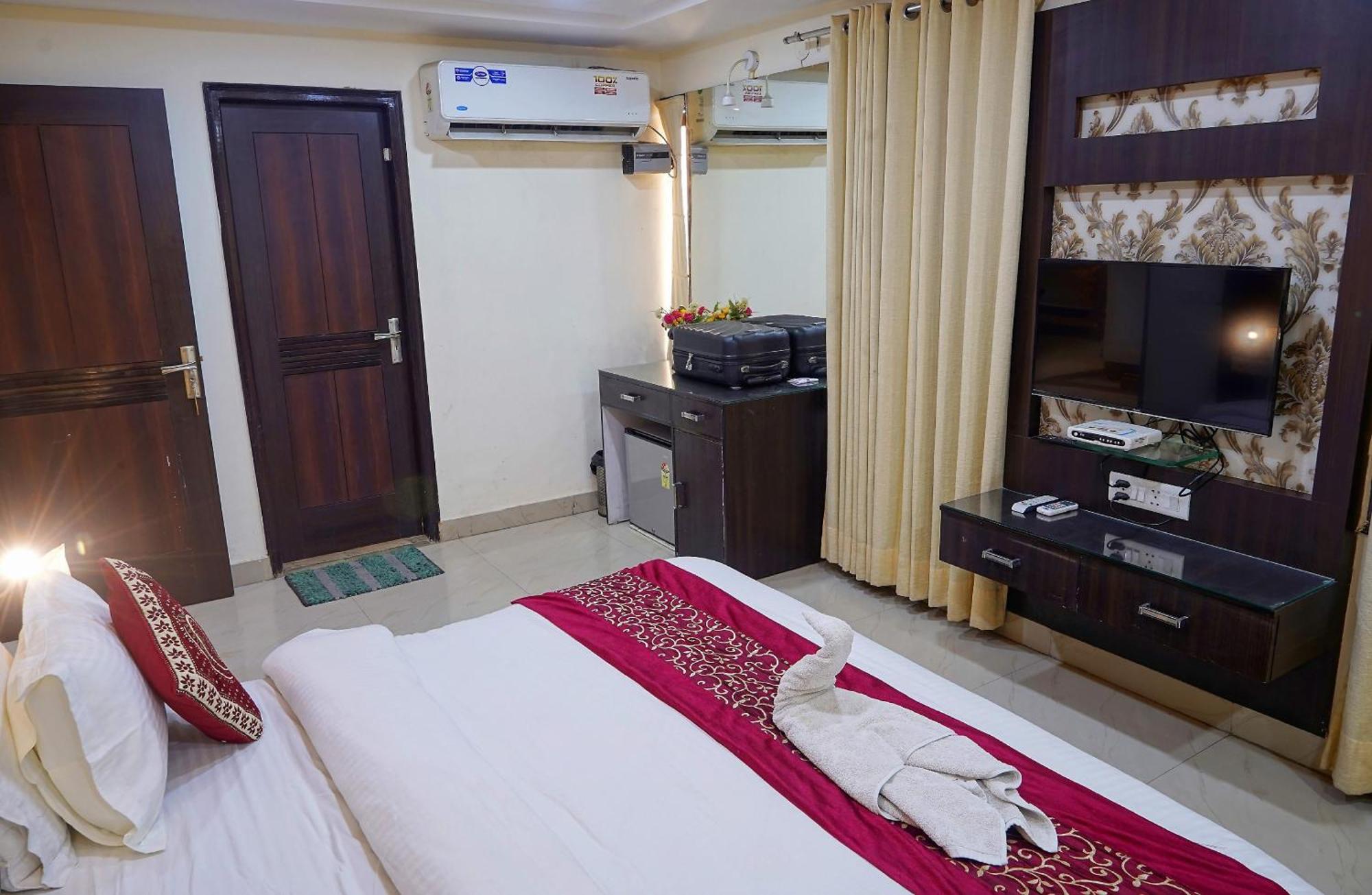 Hotel Vikrant 卢迪亚纳 外观 照片